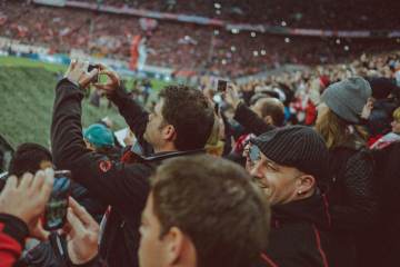 意大利夺冠后有何感想？董路：感受到祖国球迷的肯定，愿和职业、民间力量团结起来（配图示意）